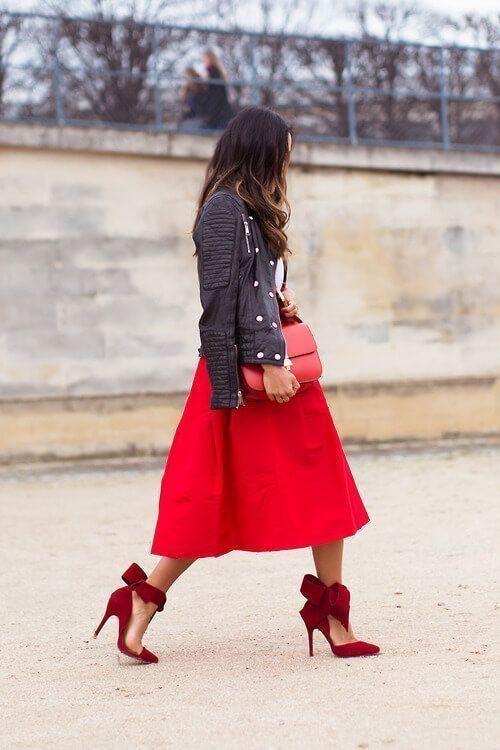 outfit rosso street style