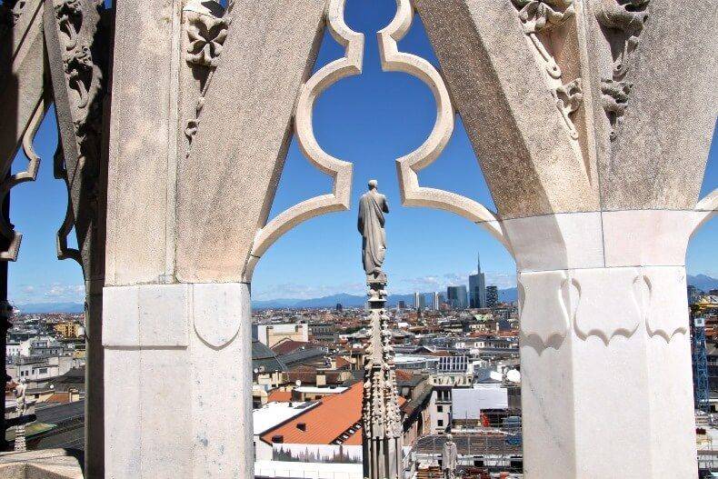 Immagine di Milano dall'alto scattata dalle Terrazze panoramiche del Duomo